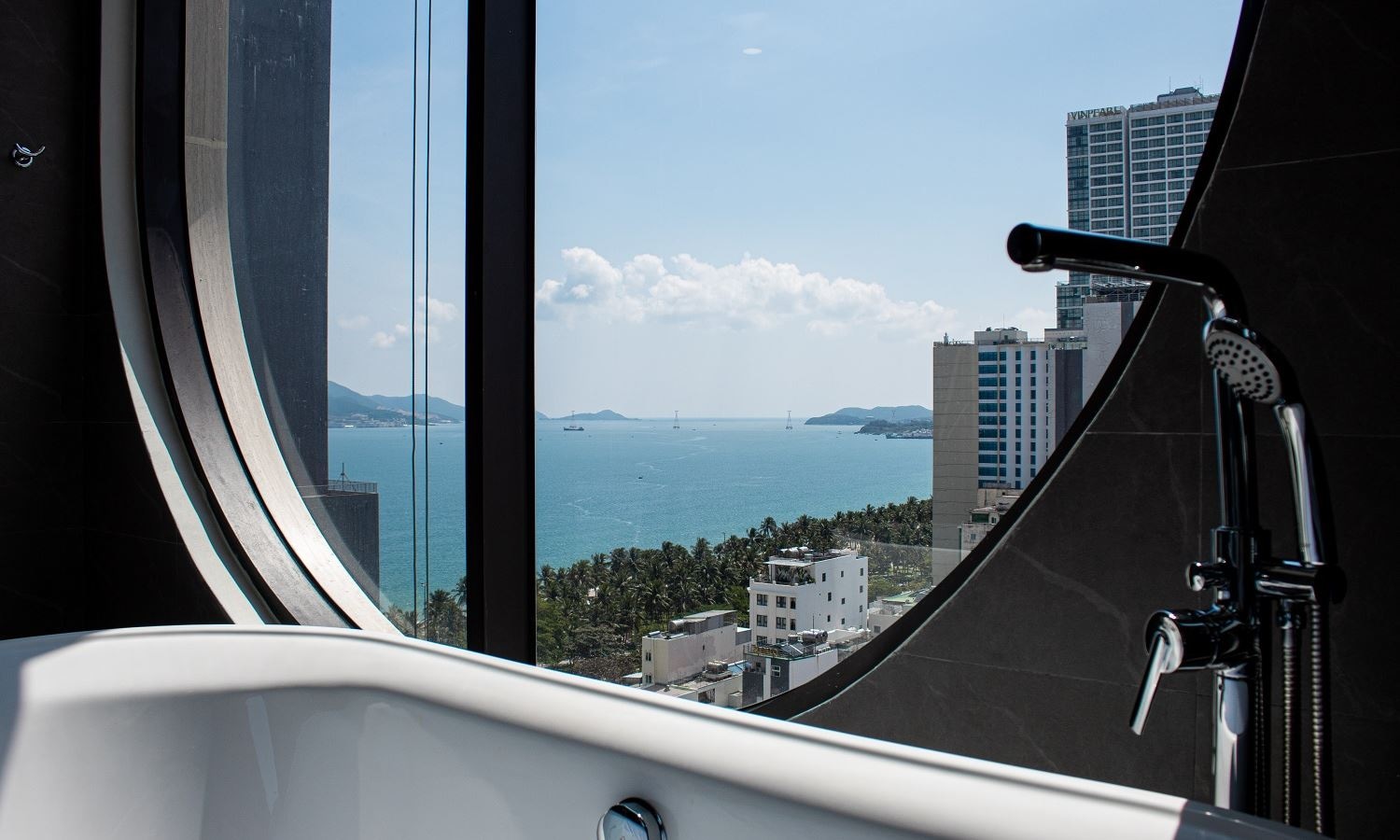 rooms-signature-city-view-child-without-extra-bed