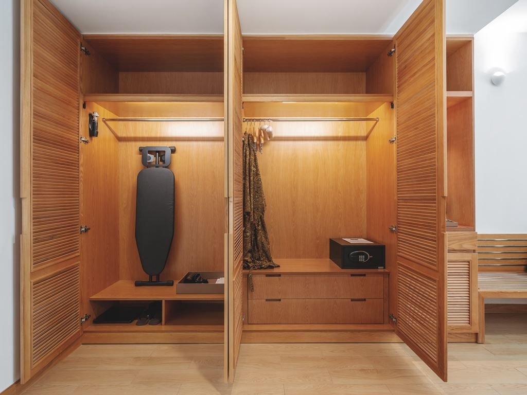 rooms-premier-deluxe-with-balcony-child-without-extra-bed