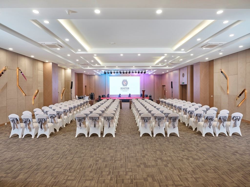 restaurants-wasabi-japanese-restaurant--for-guests-in-building