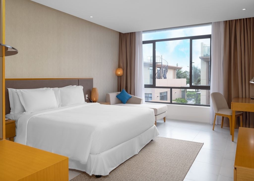 rooms-3bedroom-ocean-view-pool-villa-no-extra-bed