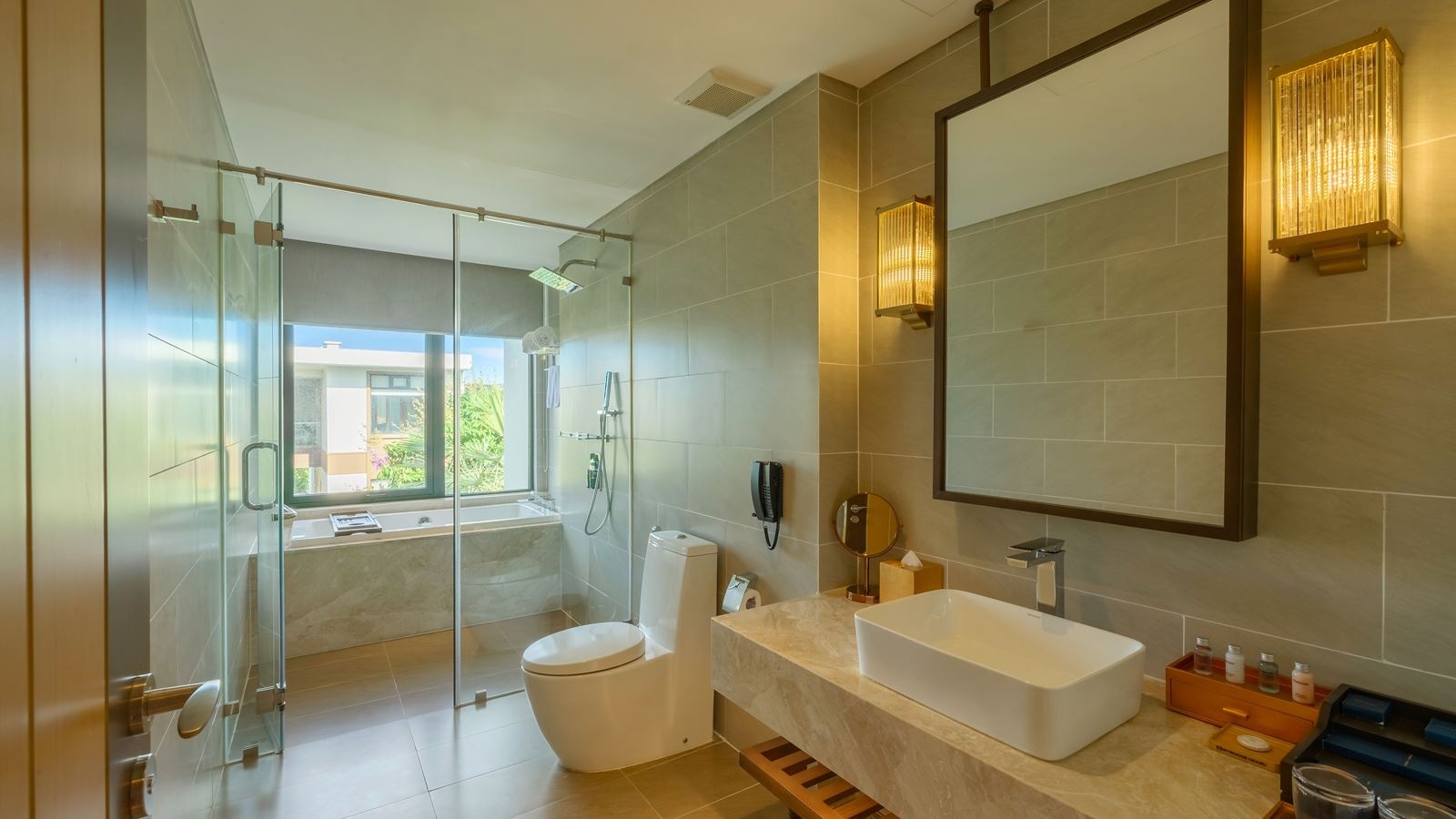 rooms-deluxe-with-corridor-child-without-extra-bed