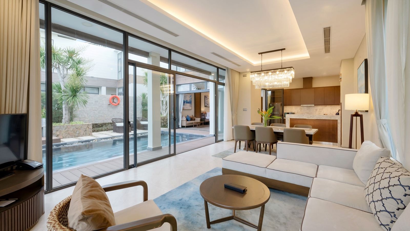 rooms-1bedroom-garden-view-with-pool-villa