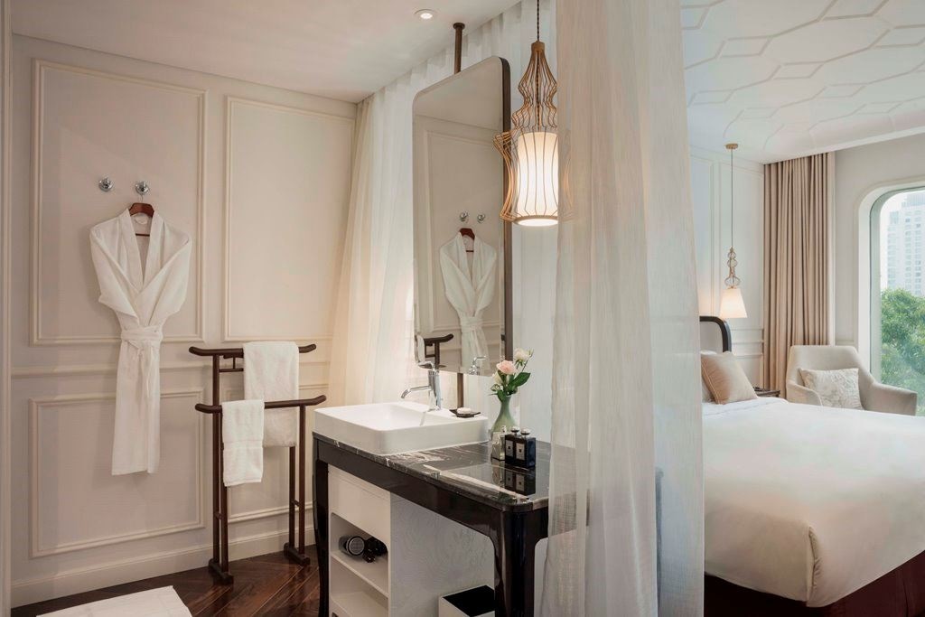 rooms-deluxe-kingtwin-room