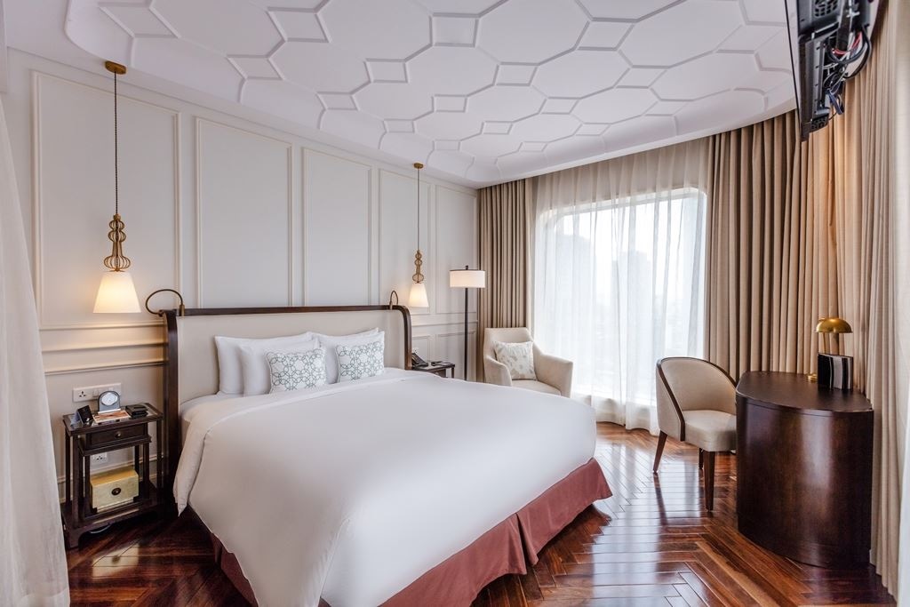 rooms-deluxe-kingtwin-room