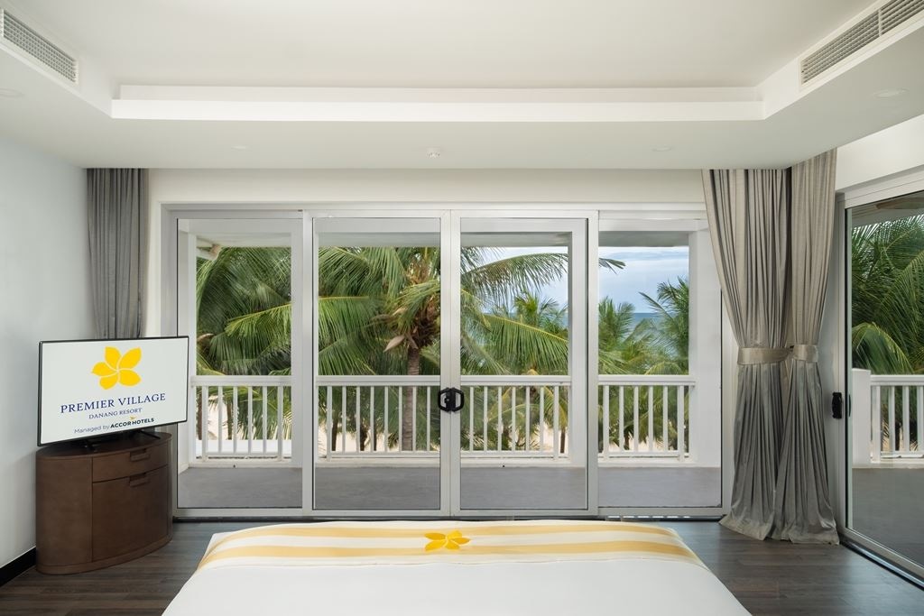 rooms-beachfront-villa-4-bedroom