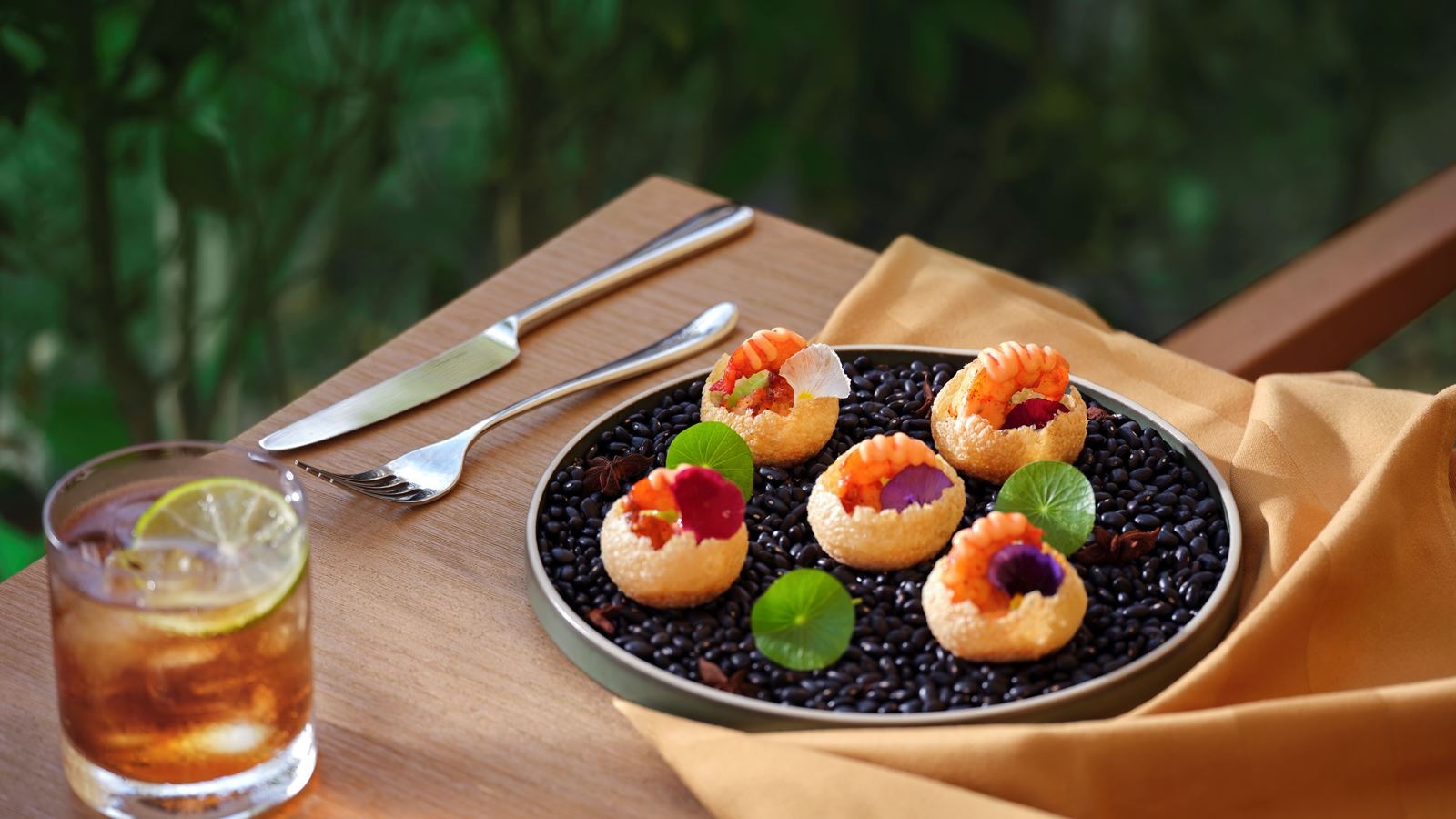 restaurants-the-verandah-restaurant