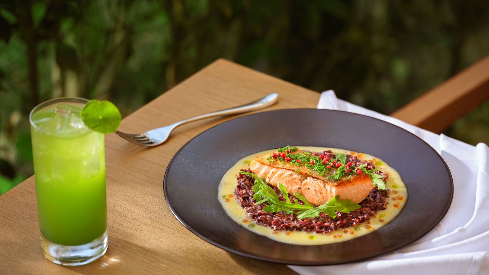 restaurants-the-verandah-restaurant