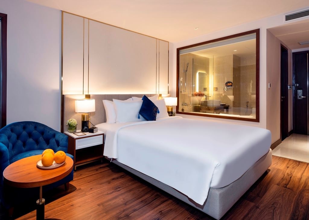 rooms-premier-seaview-with-balcony