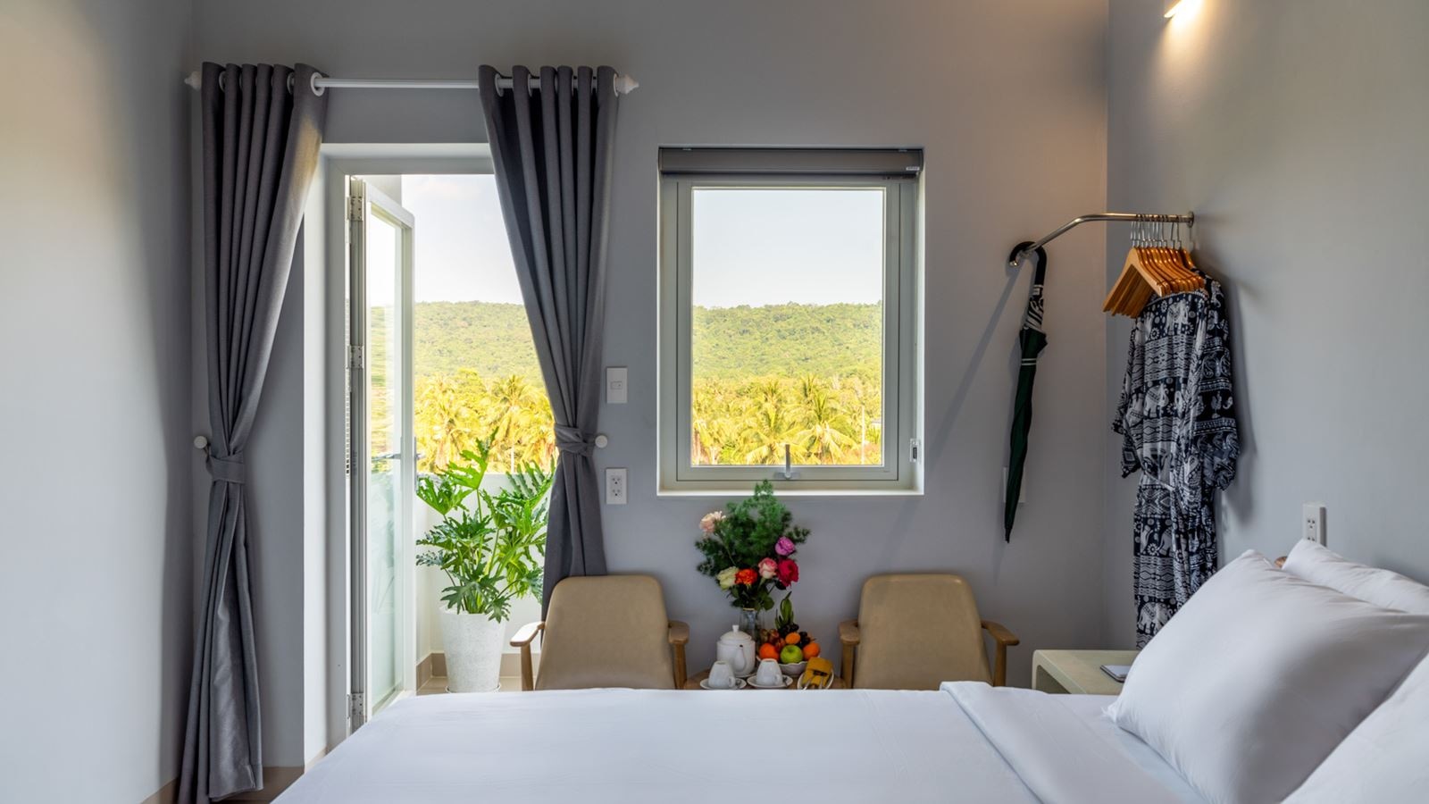 rooms-superior-with-balcony