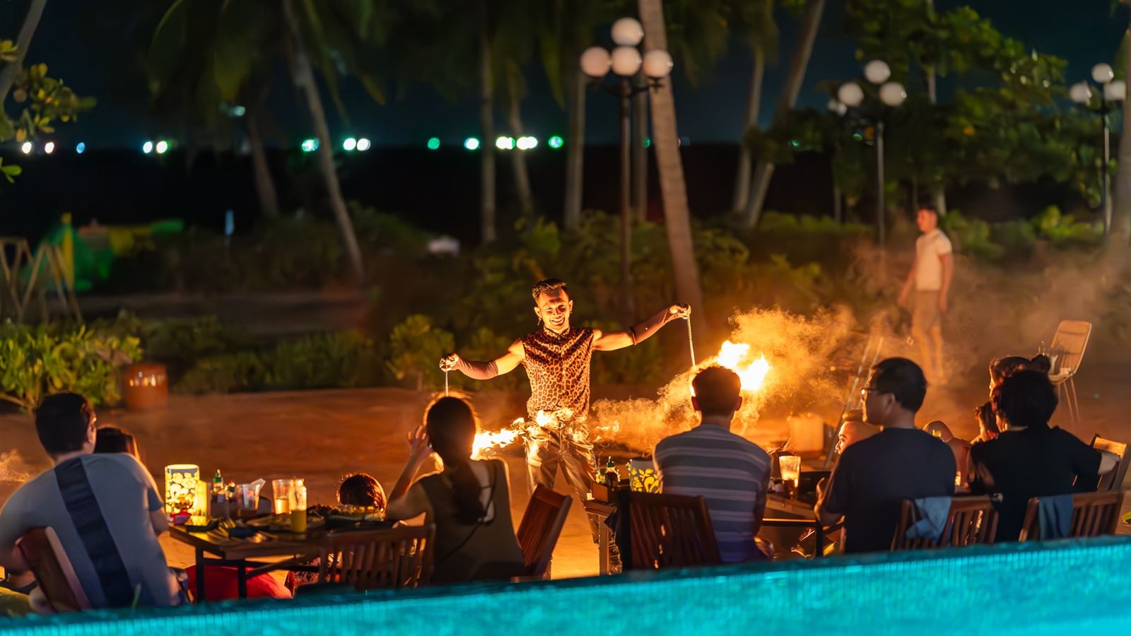 restaurants-restaurant