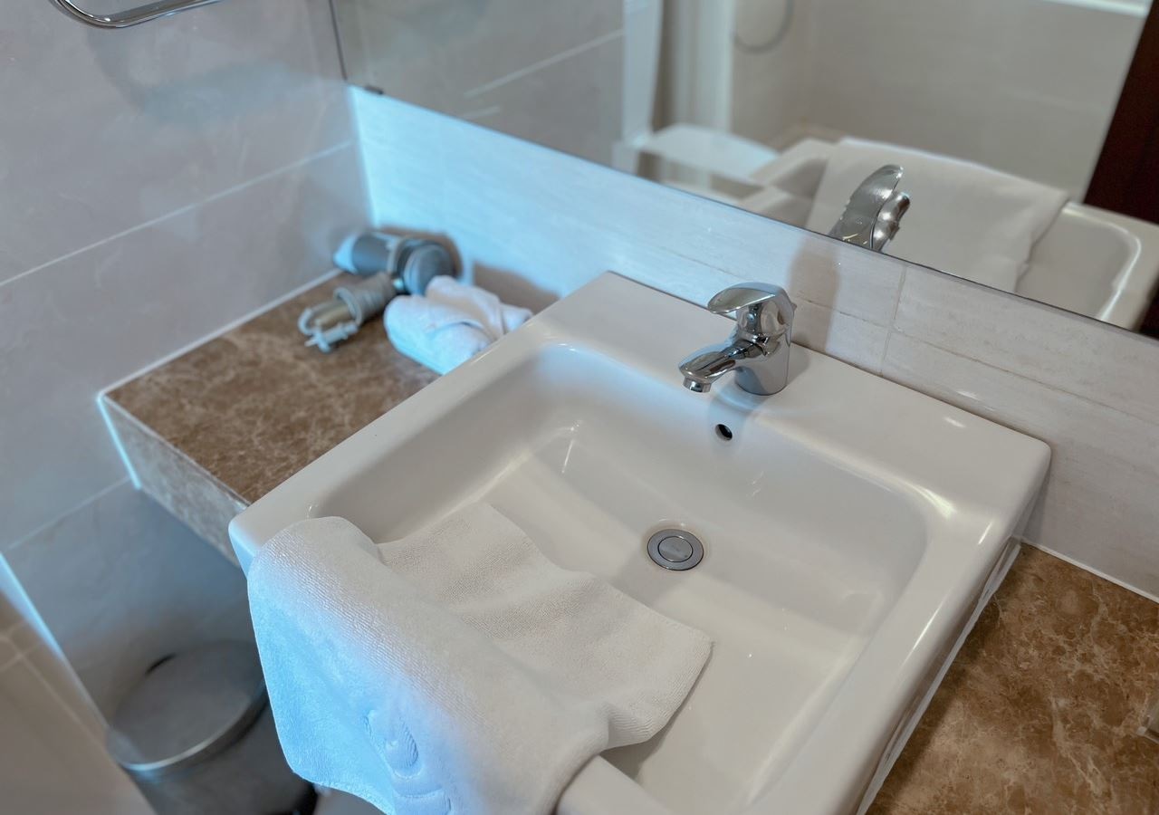 rooms-superior-city-view-child-without-extra-bed