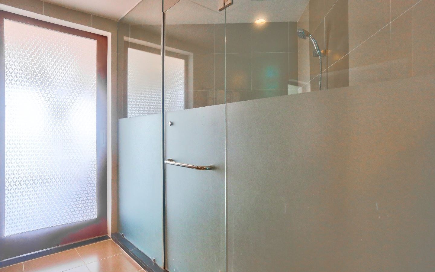 rooms-deluxe-balcony-ocean-view