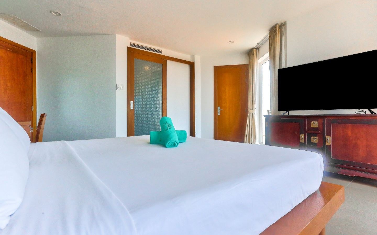 rooms-deluxe-balcony-ocean-view-child-without-extra-bed