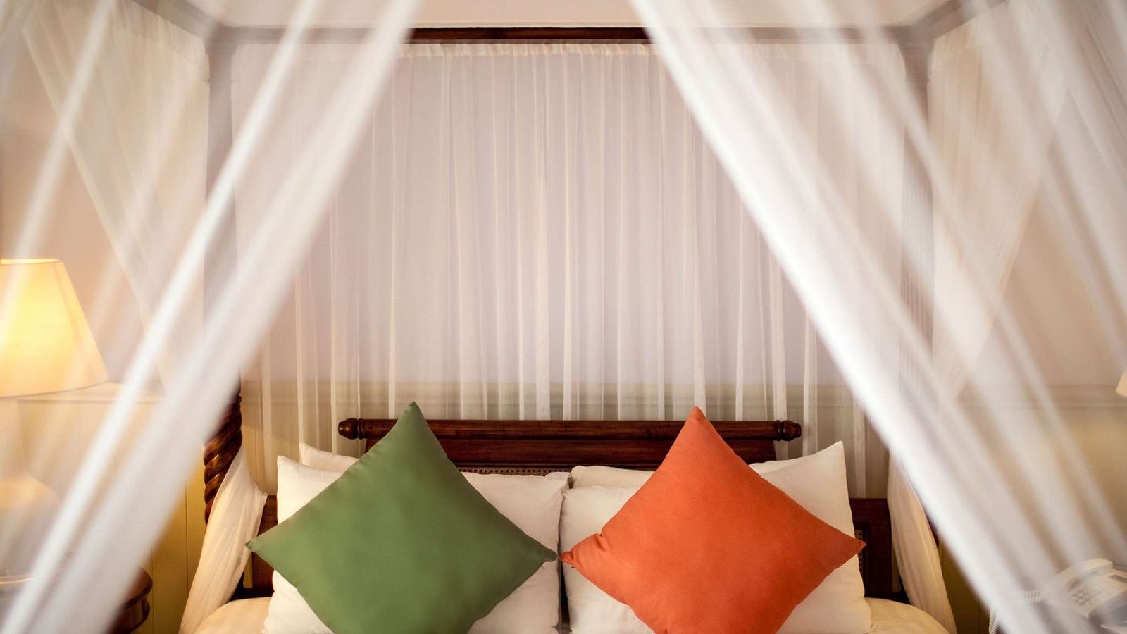 rooms-premier-garden-view