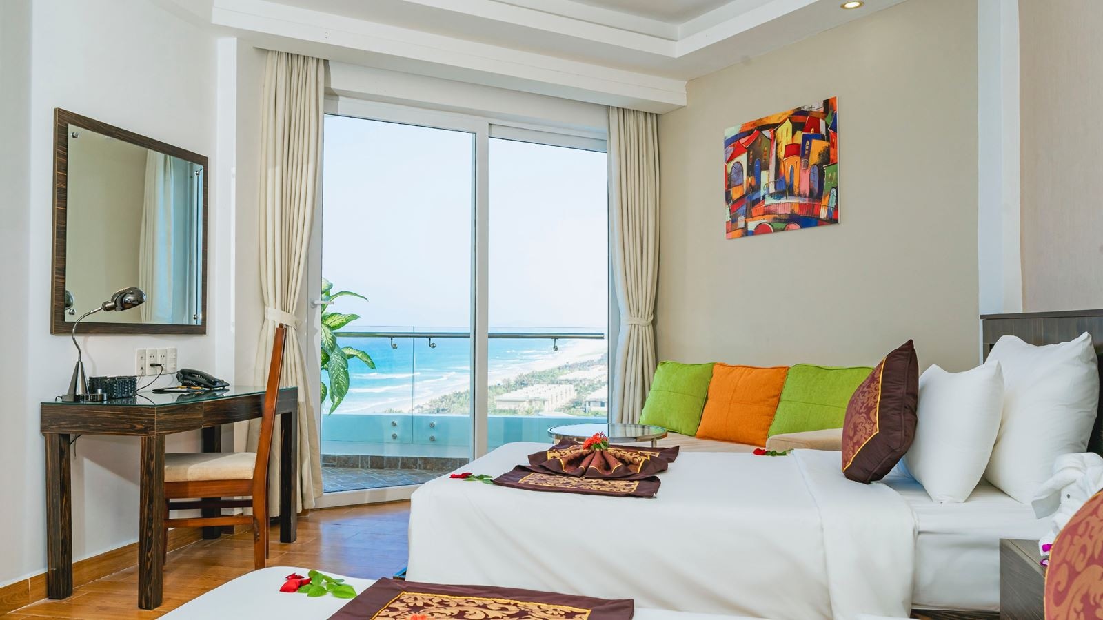 rooms-premium-sea-view-with-balcony