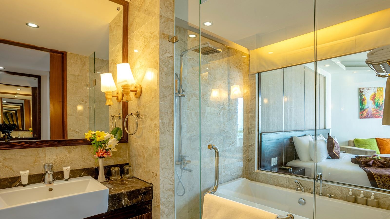 rooms-premium-sea-view-with-balcony