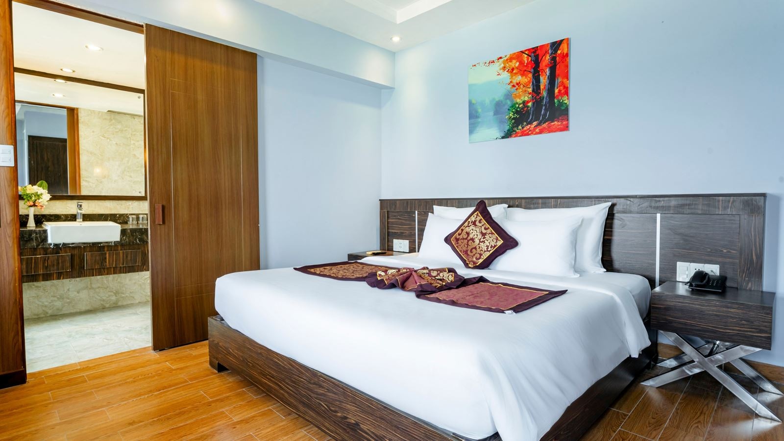 rooms-family-sea-view-with-balcony