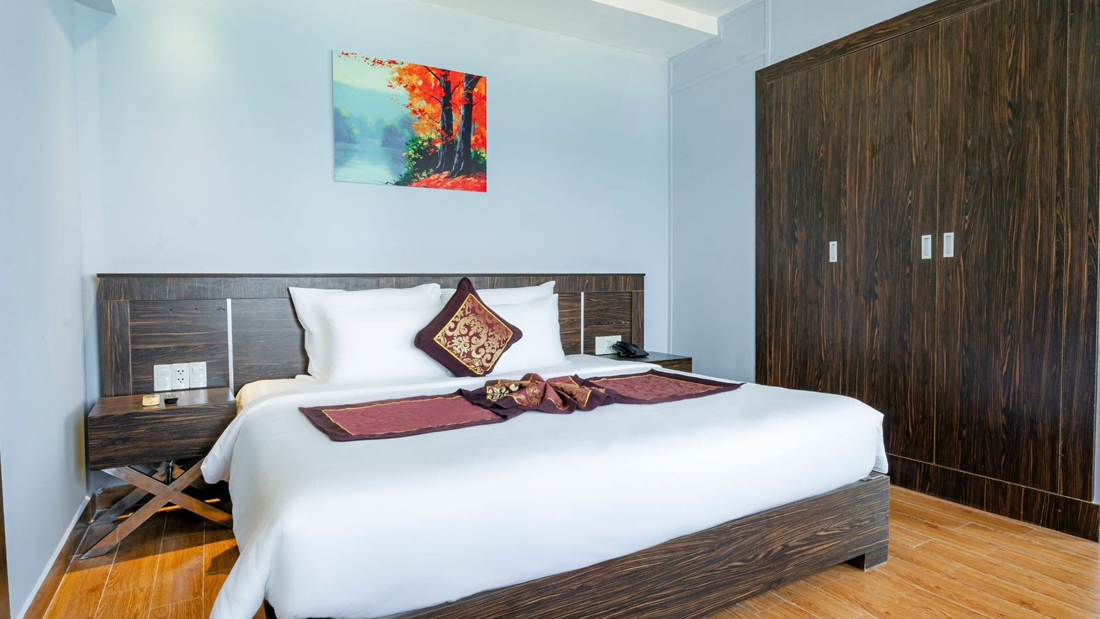 rooms-family-sea-view-with-balcony