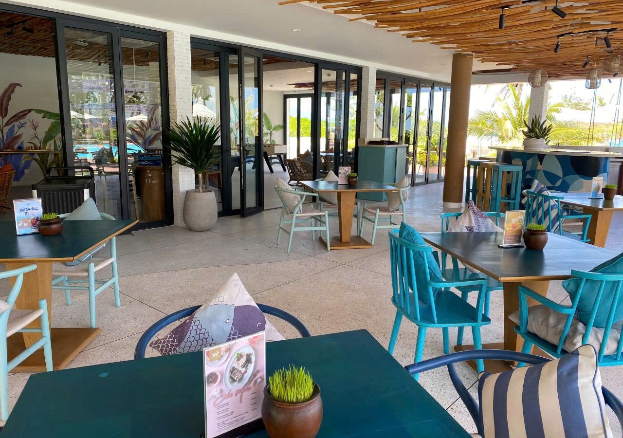 restaurants-restaurant