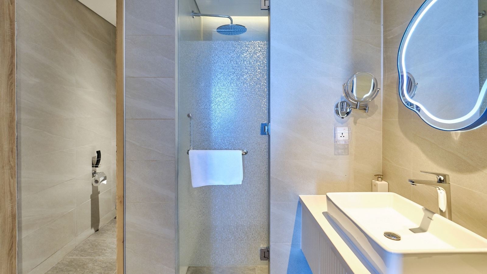 rooms-deluxe-garden-view