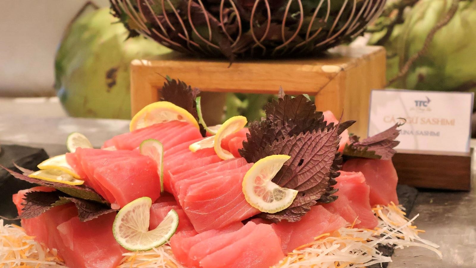 restaurants-restaurant