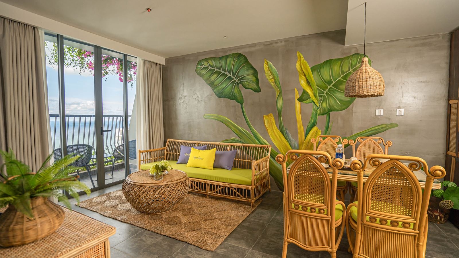 rooms-banana-oasis-with-balcony