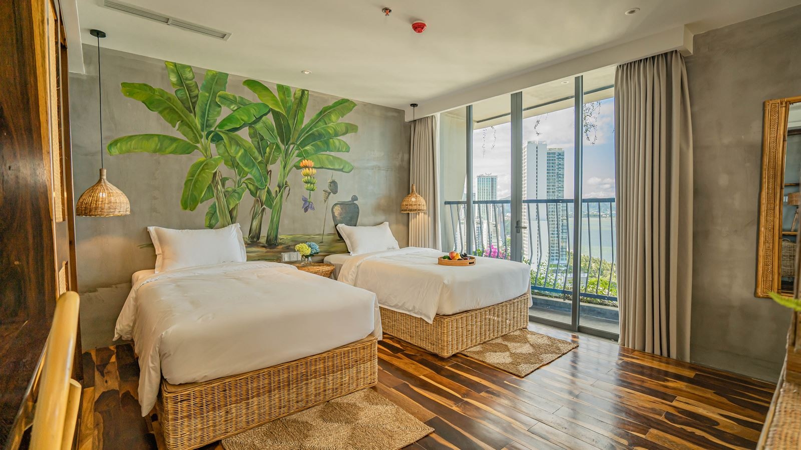 rooms-banana-oasis-with-balcony