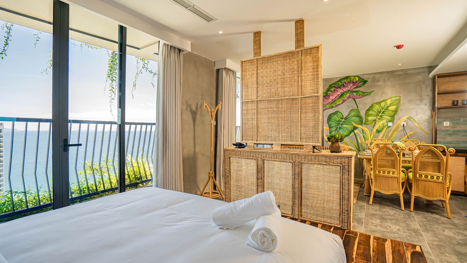 rooms-lotus-paradise-oasis-2-bedrooms-with-balcony