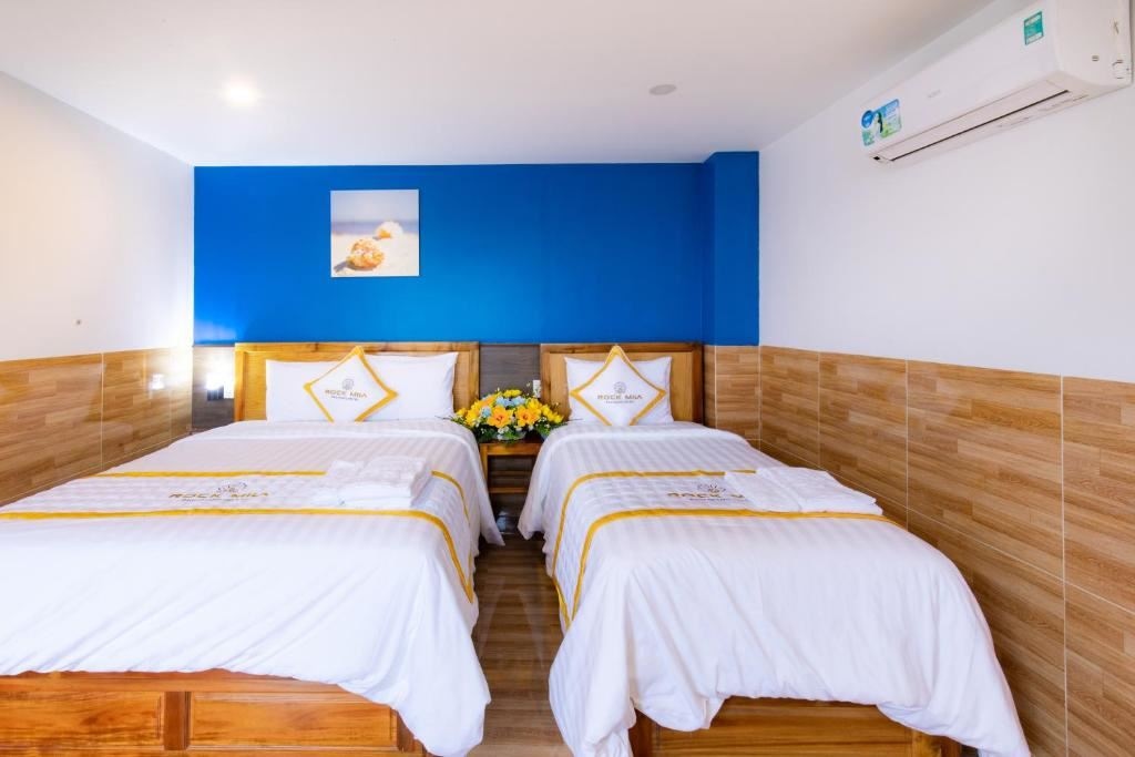 rooms-standard-triple