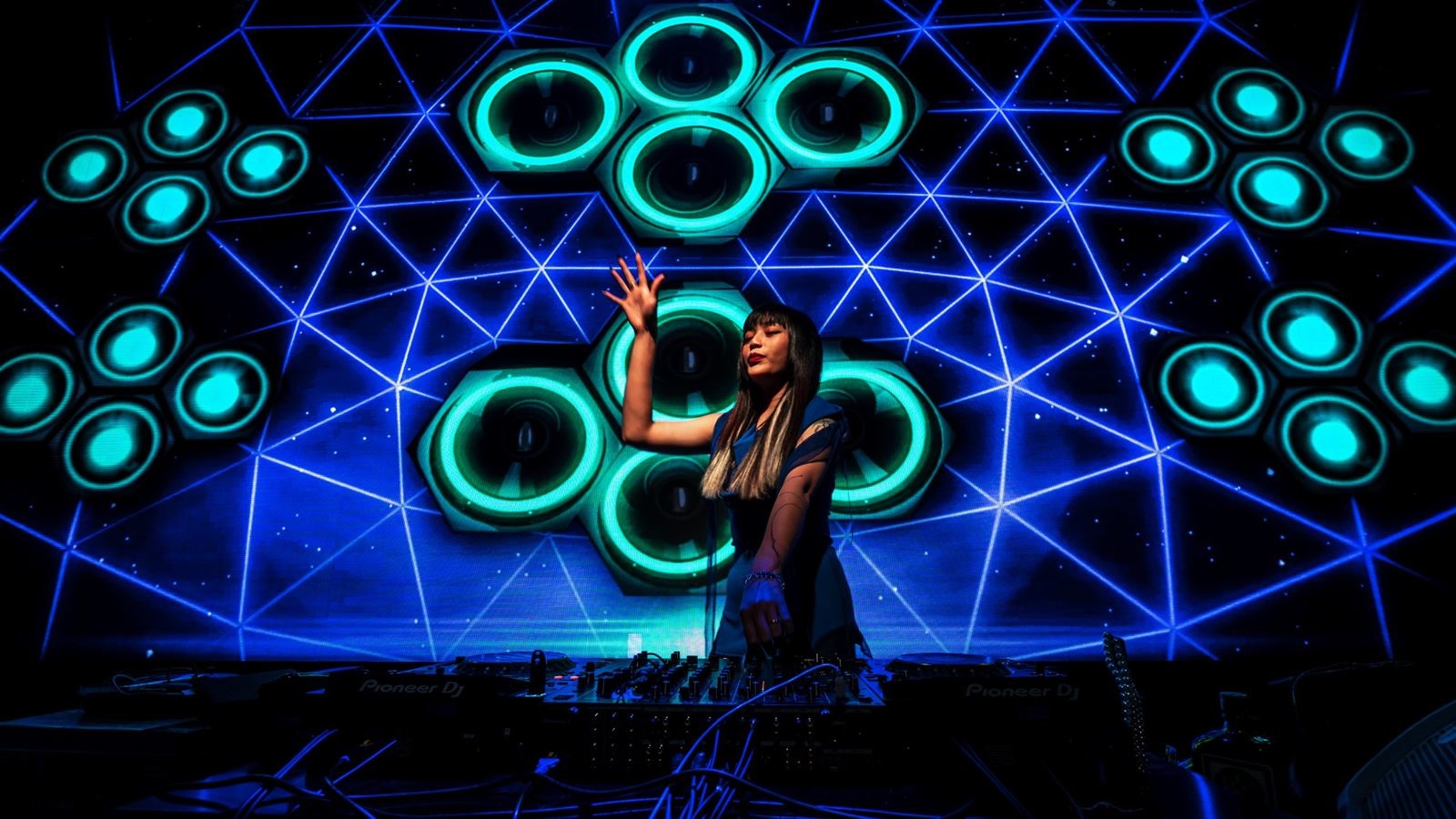 bars-roxy-night-club