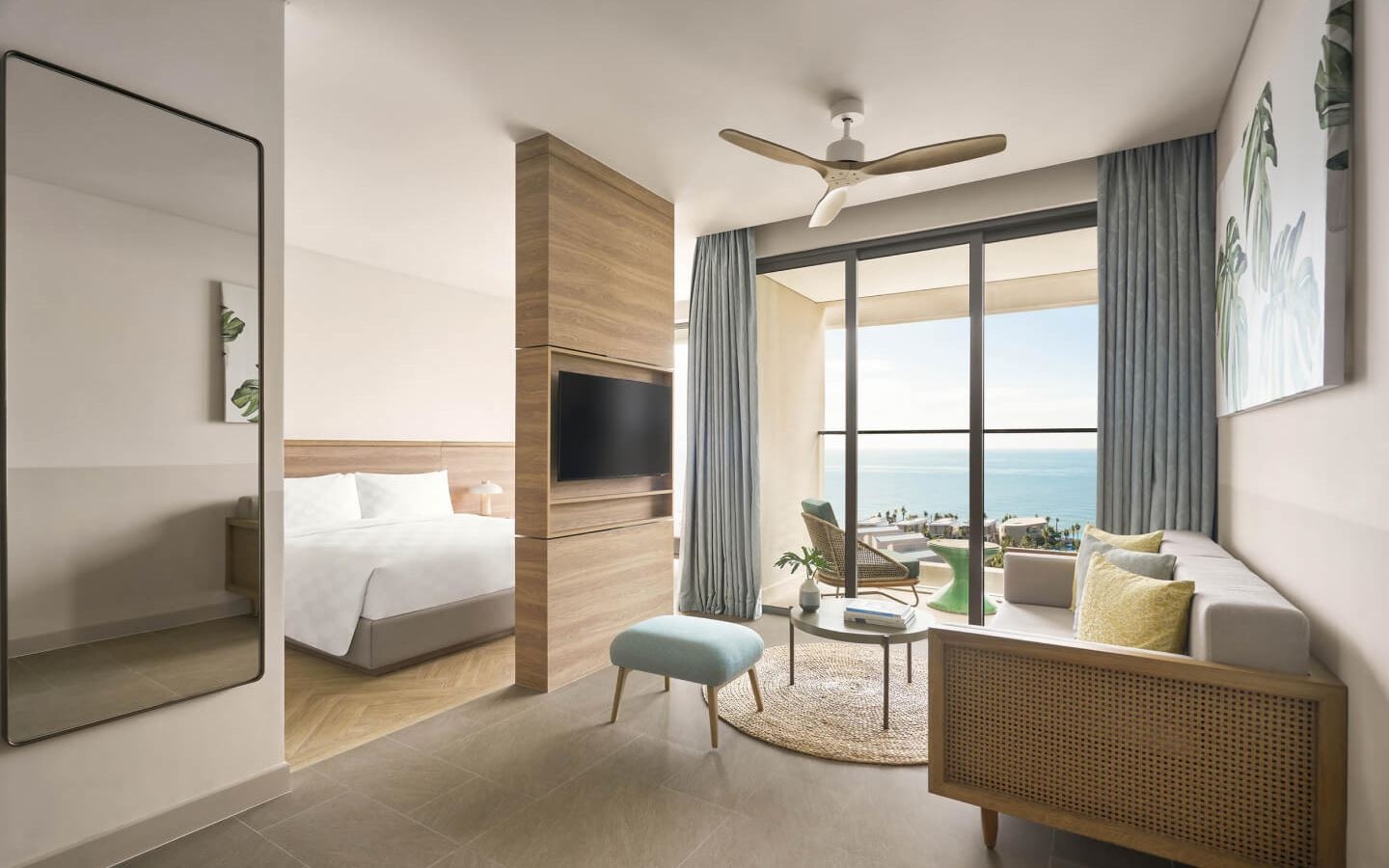 rooms-1bedroom-deluxe-balcony-residences-ocean-view