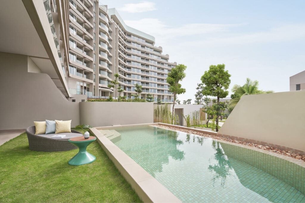 rooms-2bedroom-balcony-residences-garden-pool