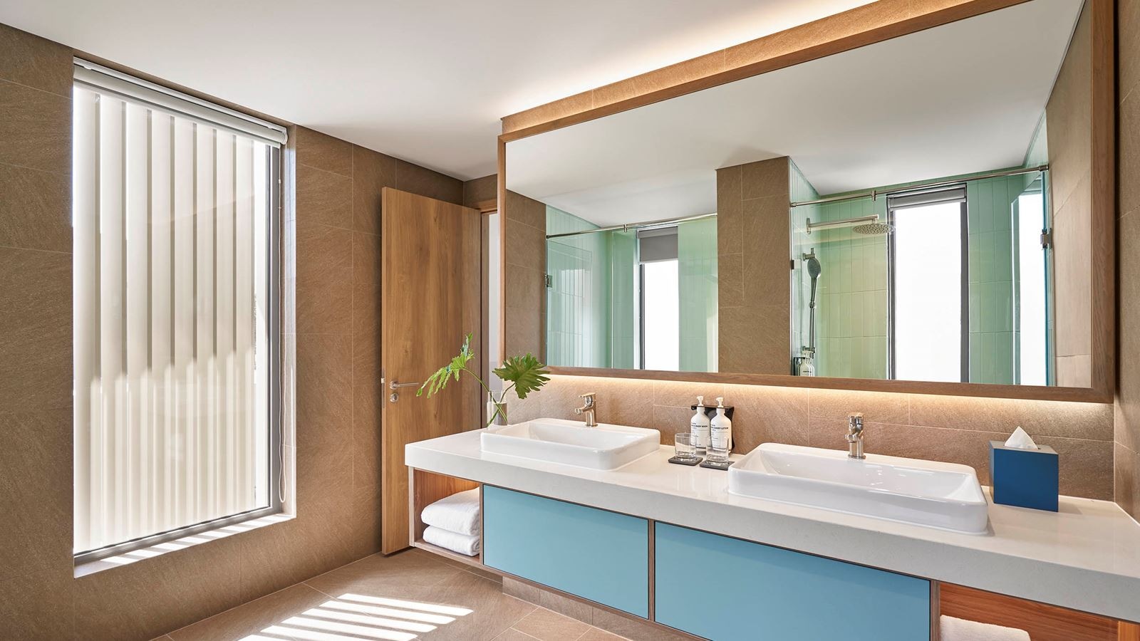 rooms-3bedroom-oceanfront-pool-villa