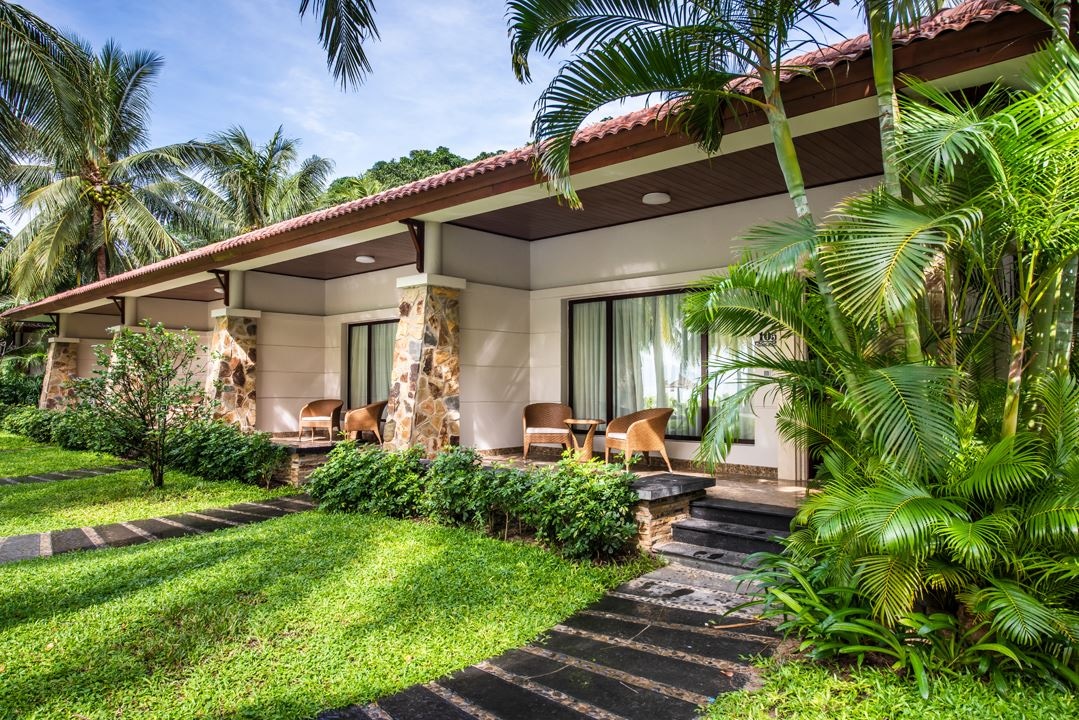 rooms-premier-garden-view-villa-with-private-pool