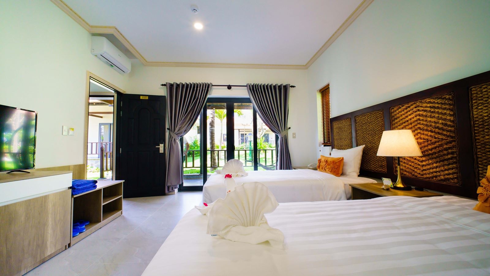 rooms-villa-2bedroom-with-ocean-view