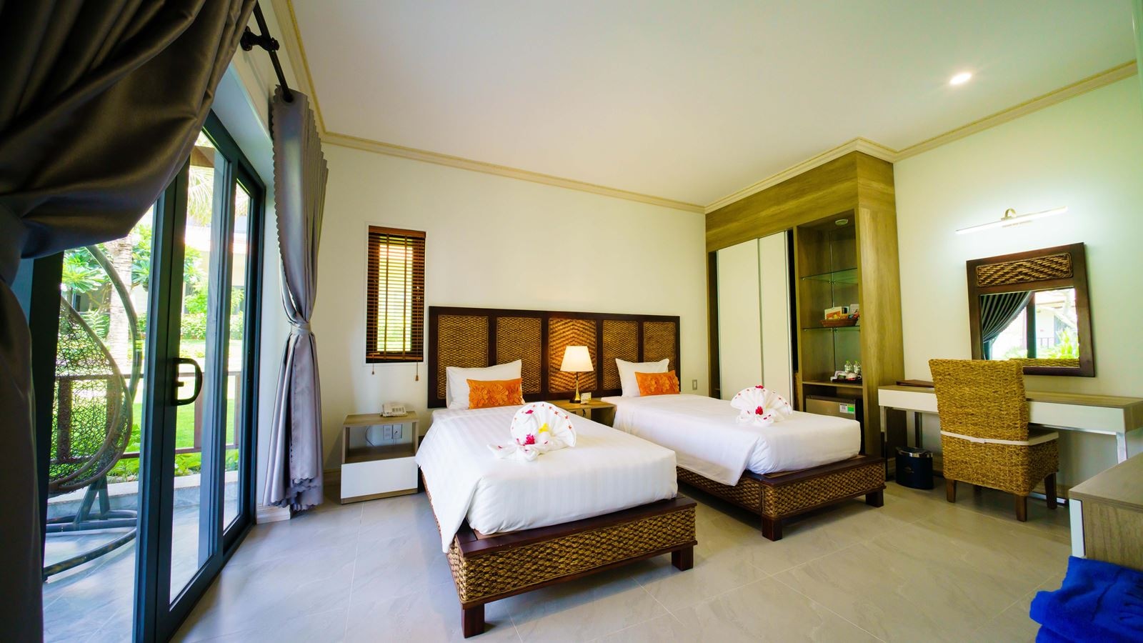 rooms-villa-2bedroom-with-ocean-view