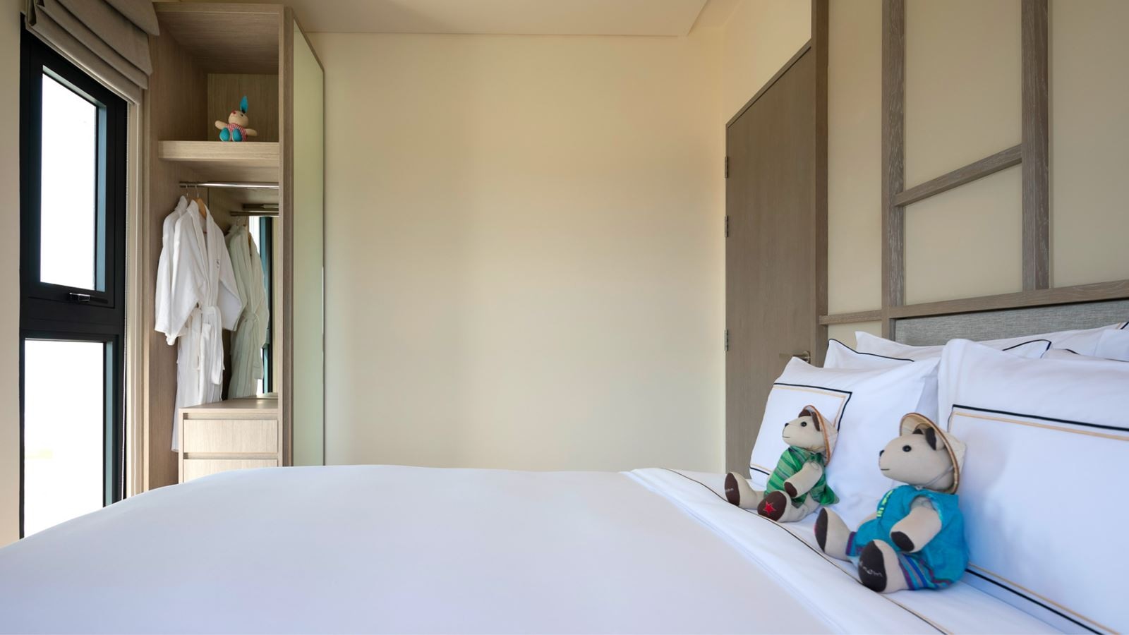 rooms-2bedroom-suite-ocean-view