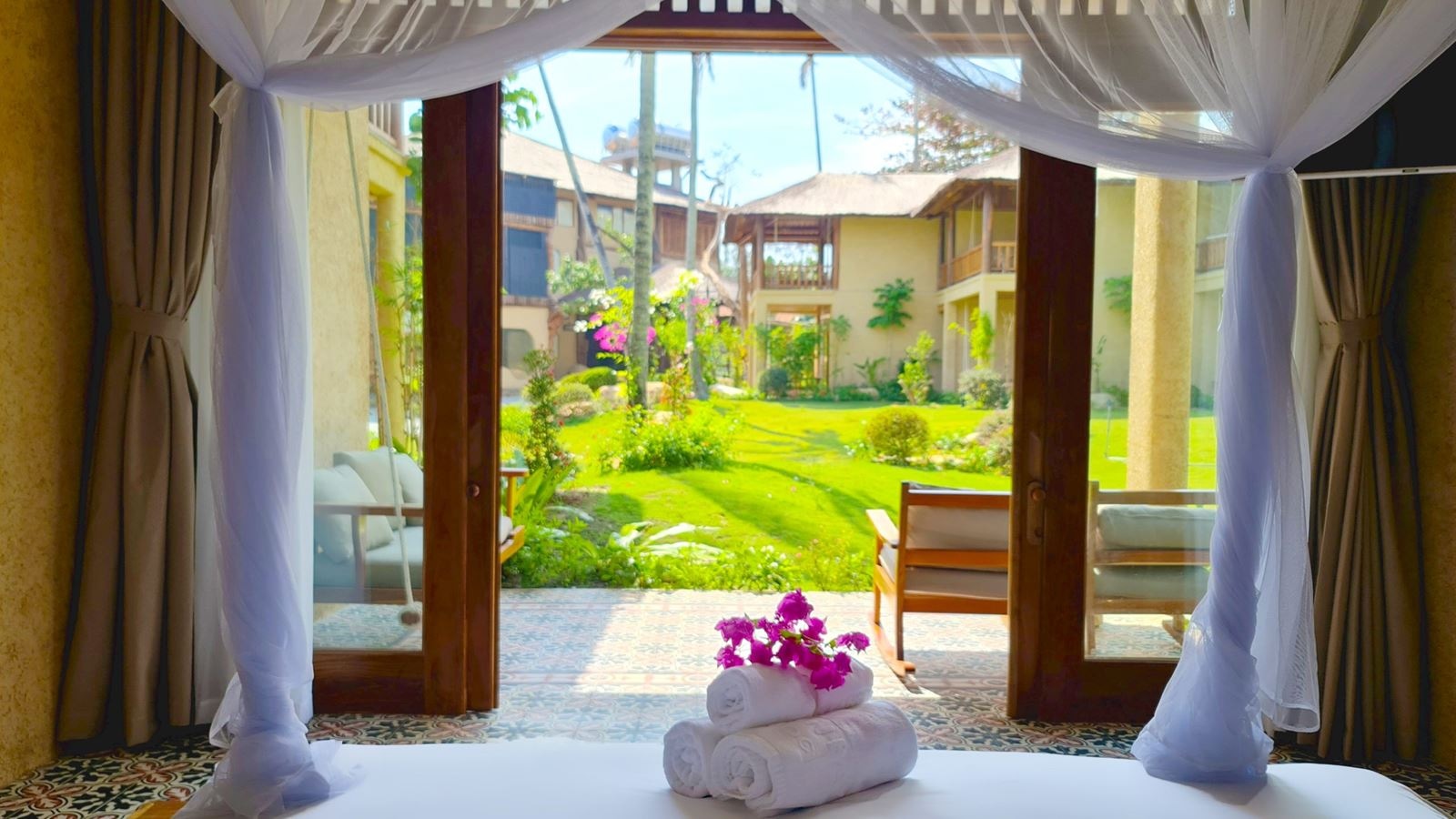 rooms-premium-ocean-breeze-with-garden-view-child-without-extra-bed