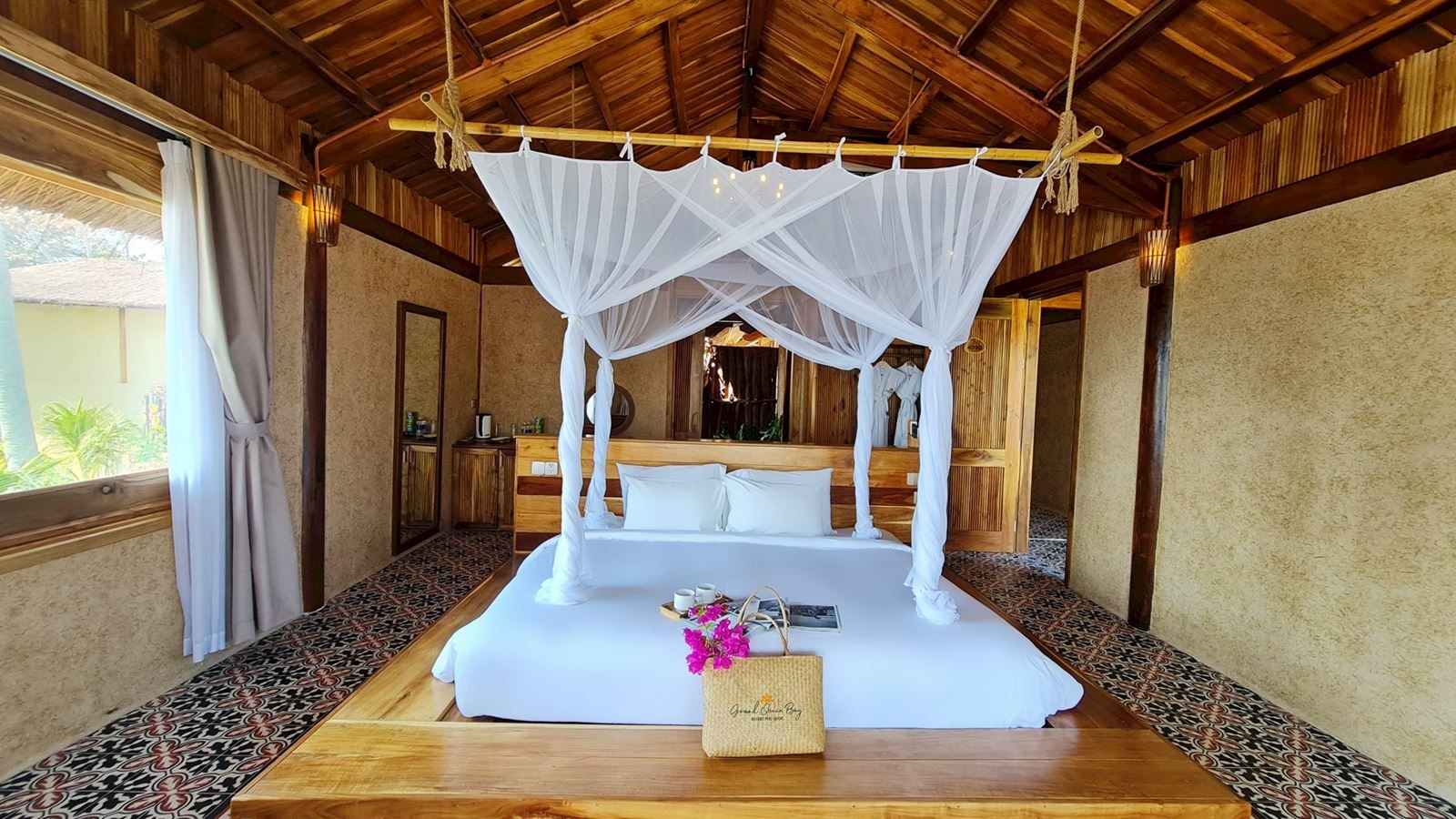 rooms-premium-ocean-breeze-with-ocean-view