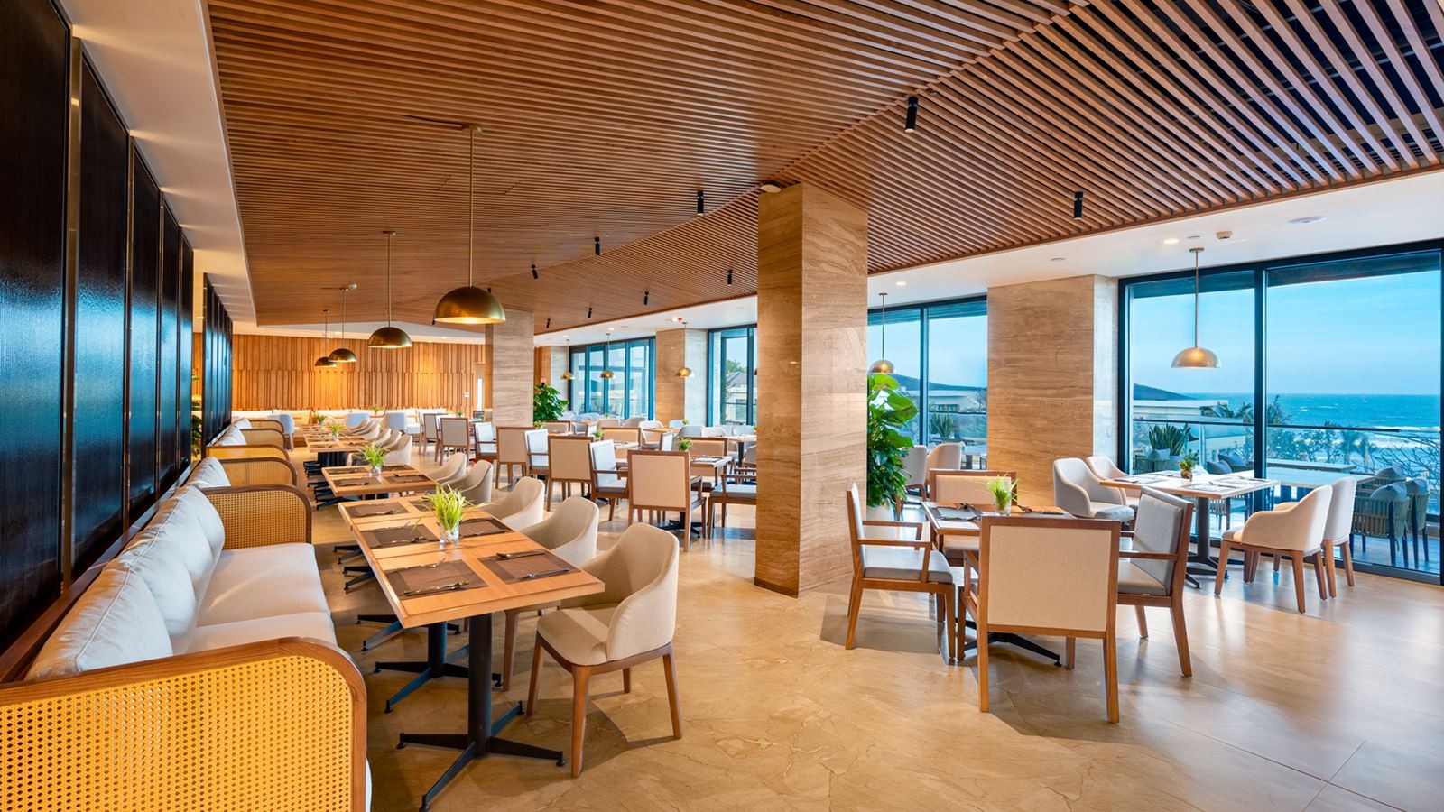 restaurants-dunes-restaurant