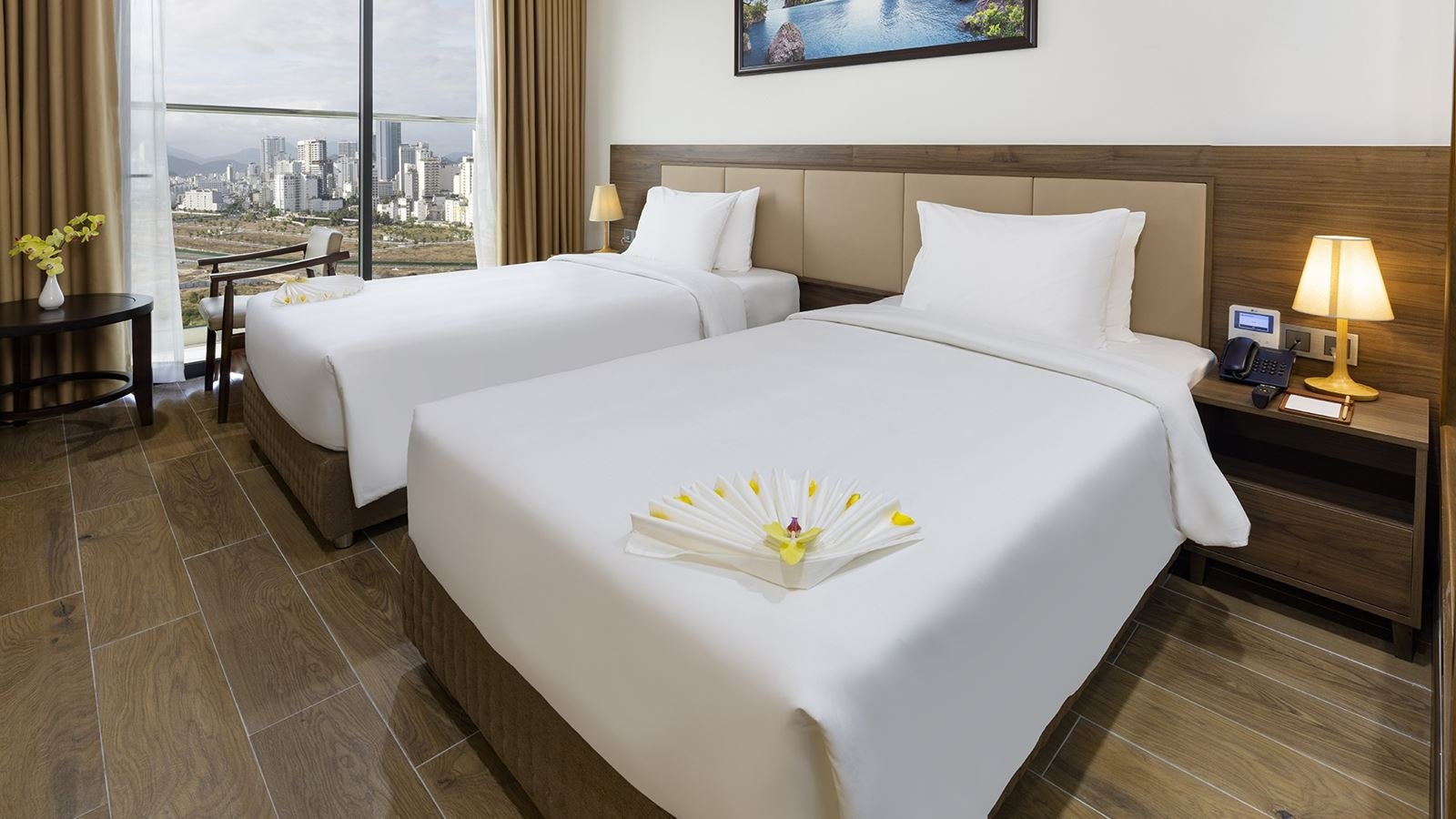 rooms-senior-deluxe-with-balcony-child-without-extra-bed