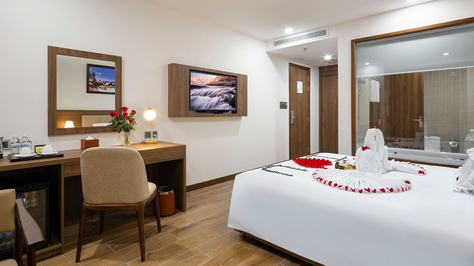 rooms-senior-deluxe-sea-view-child-without-extra-bed