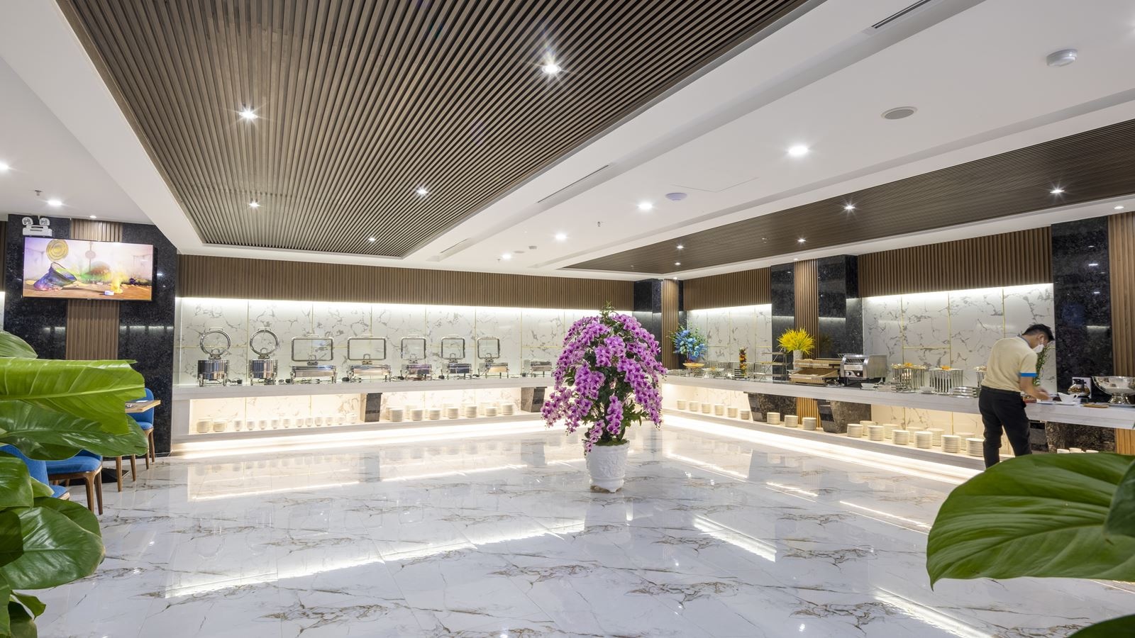 restaurants-miracle-luxury-restaurant