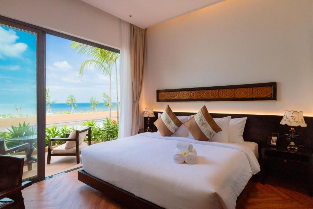 rooms-oceanfront-king-retreat