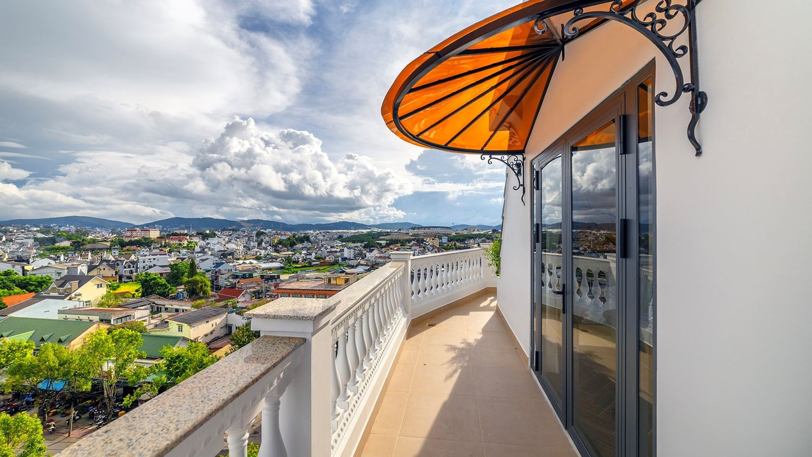 rooms-penthouse-2-bedrooms