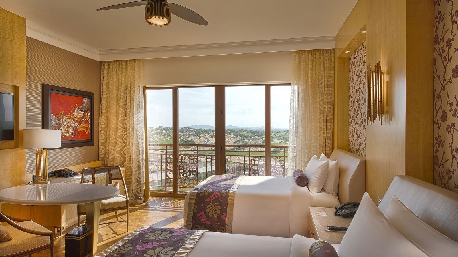 rooms-classic-ocean-kingtwin-room