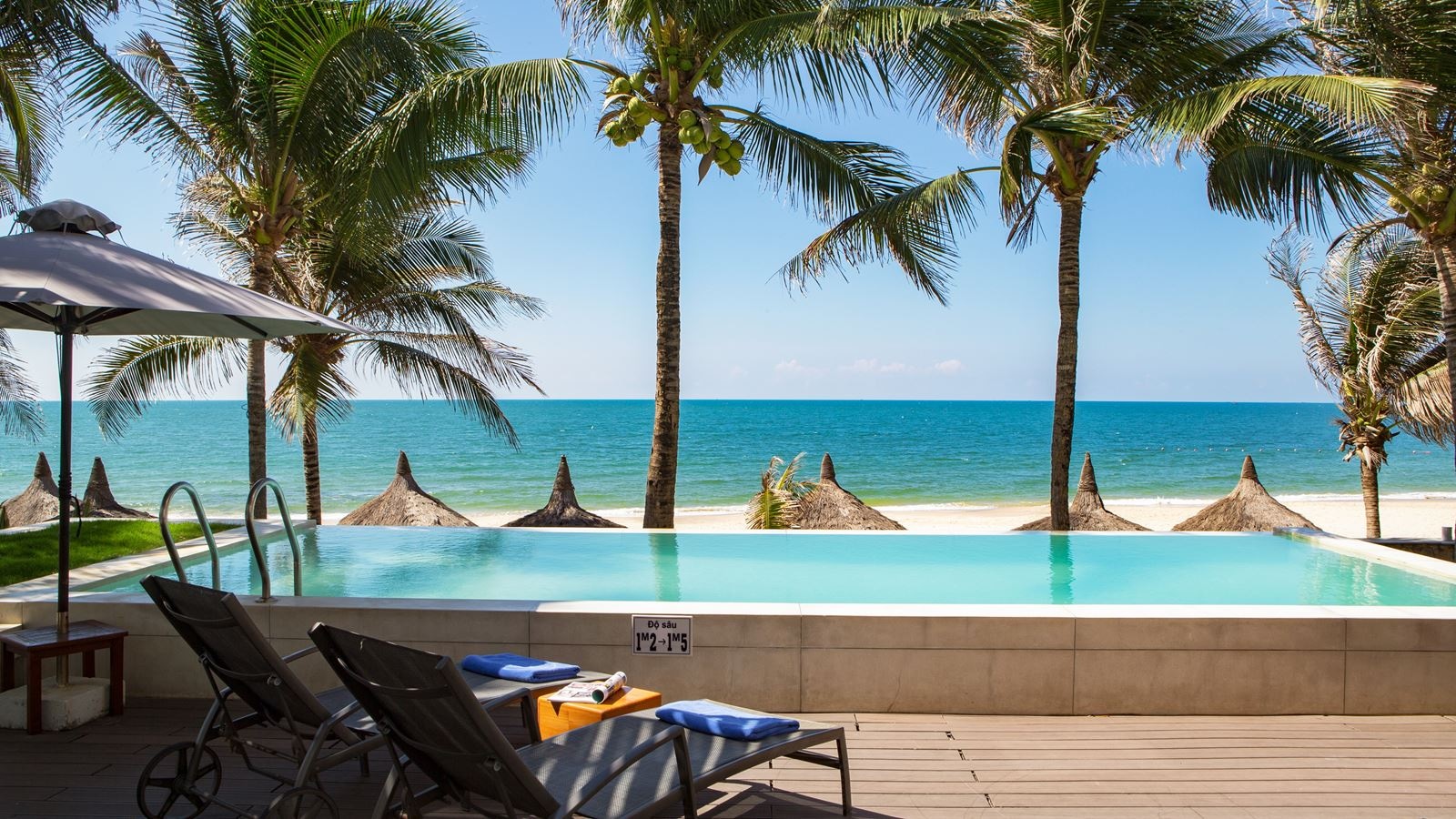 rooms-villa-ocean-front-3-bedrooms