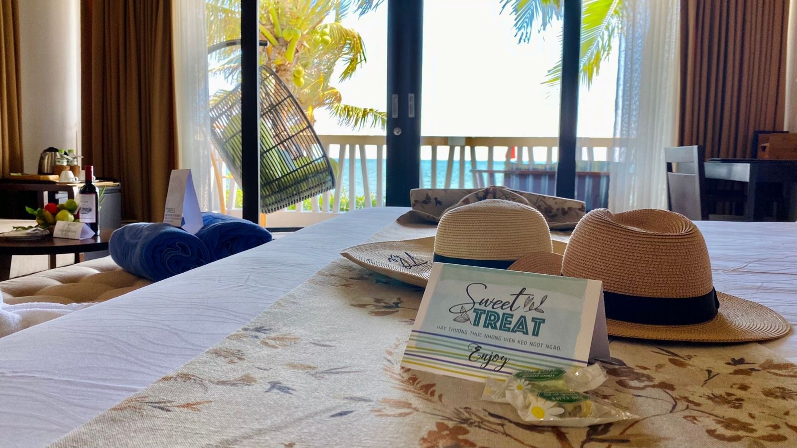 rooms-beachfront-bungalow-child-without-extra-bed