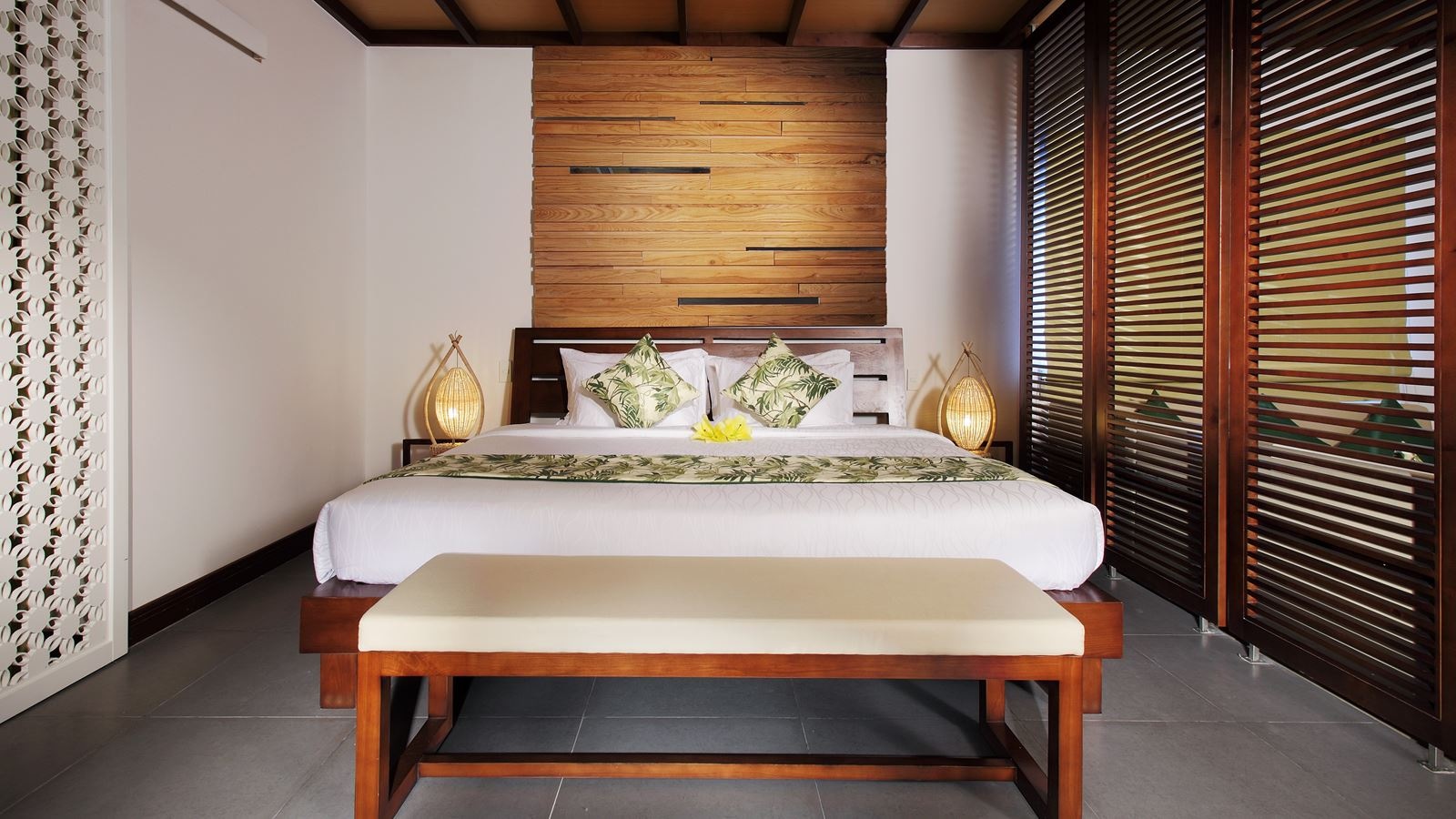 rooms-verde-condo-lounge-without-view-child-without-extra-bed