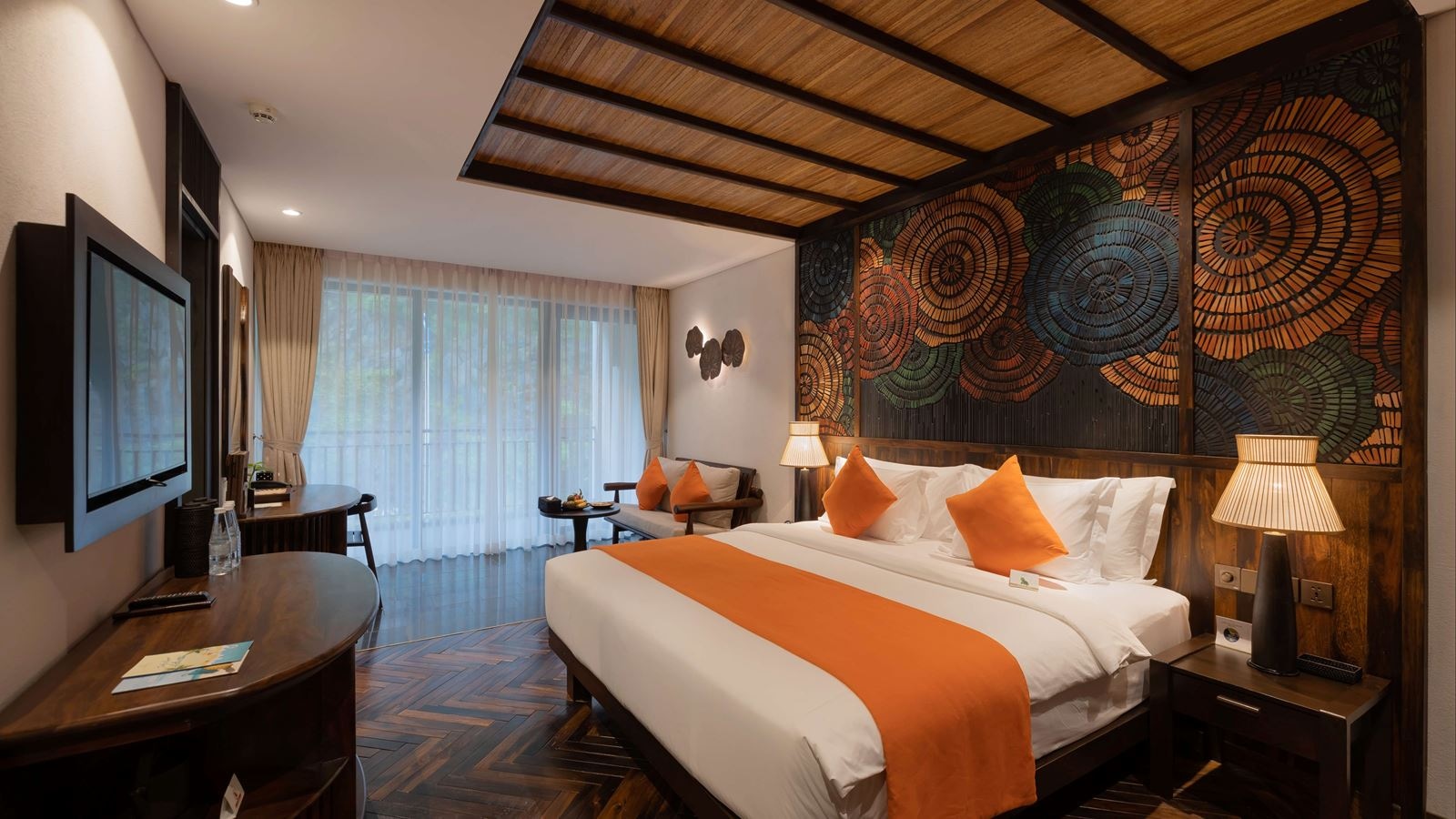 rooms-deluxe-gardenview-with-children-themed-room